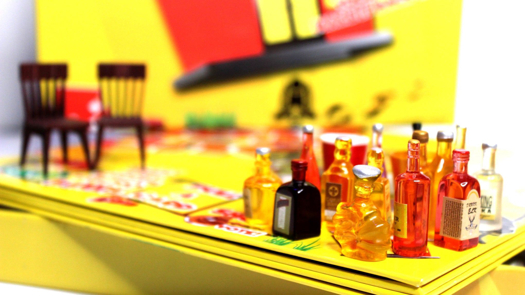 THE LIQUOR STORE